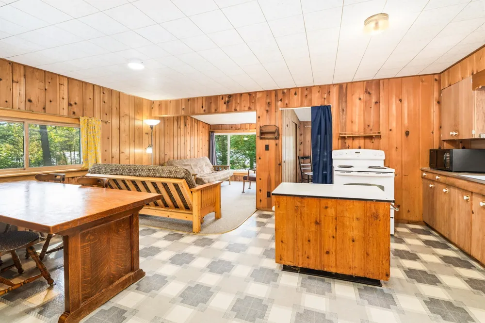3650 Campaigne Road Brimson, MN 55602