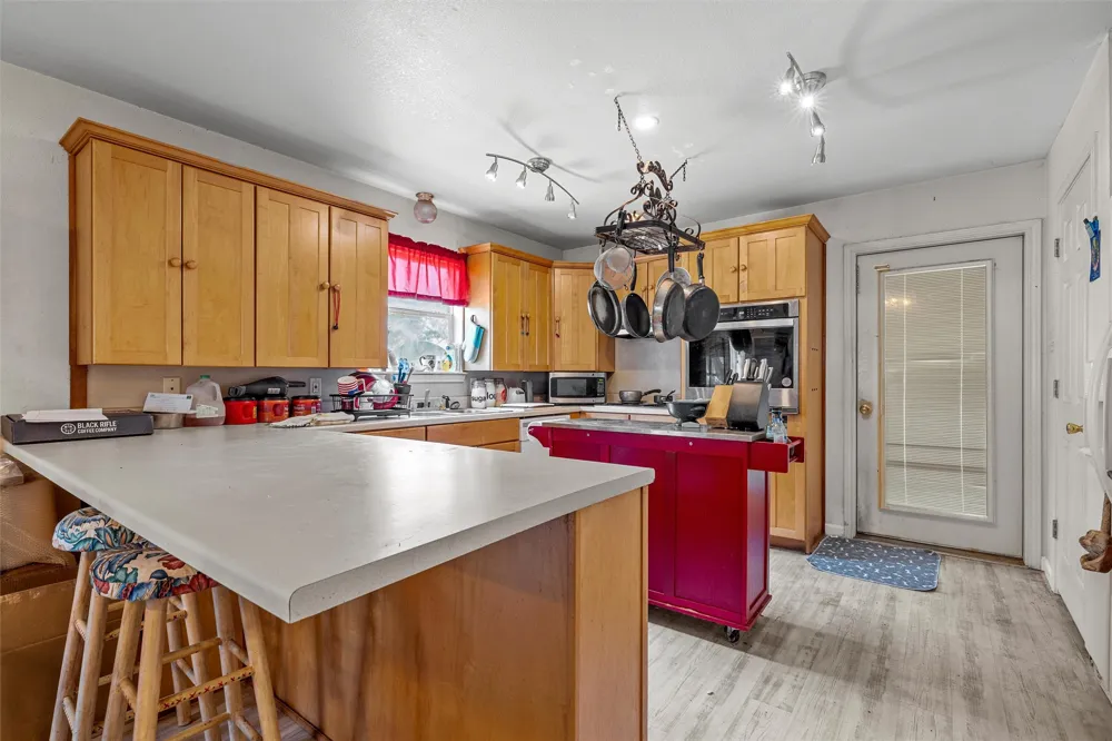 353 County Road 176 Marlin, TX 76661