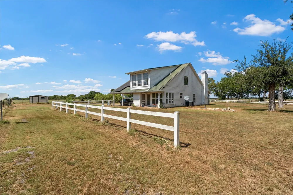353 County Road 176 Marlin, TX 76661