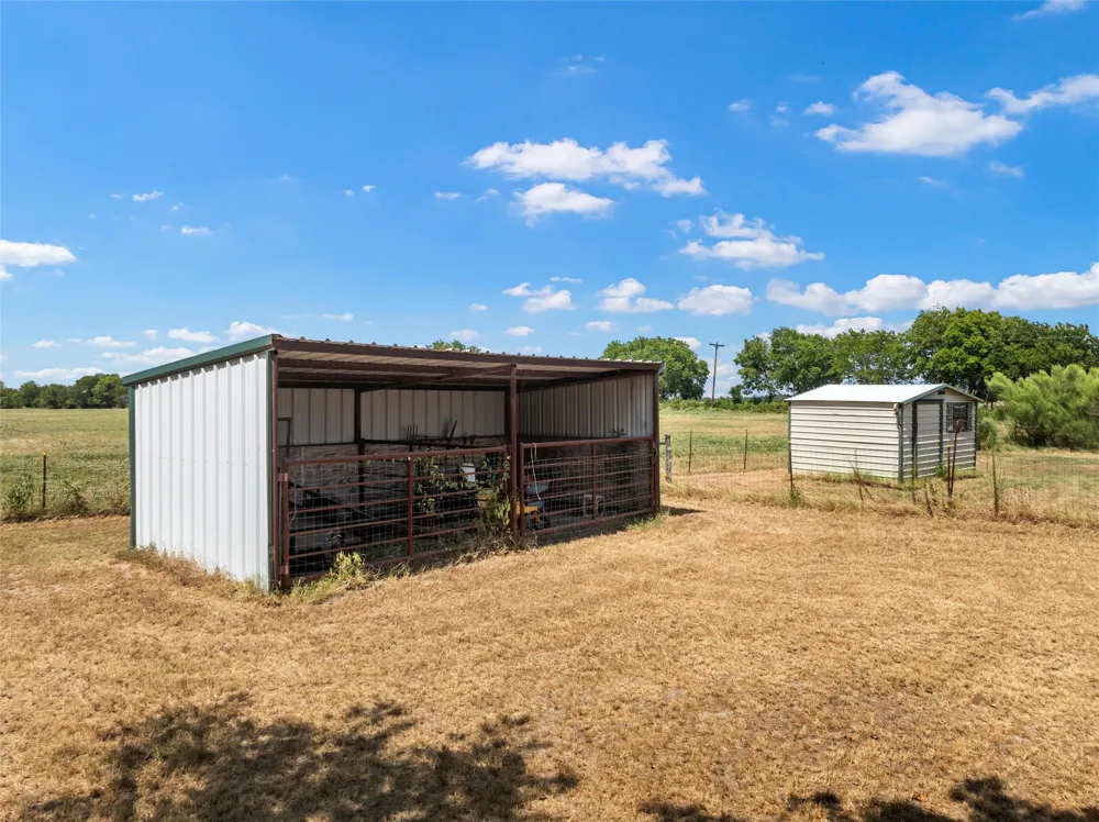 353 County Road 176 Marlin, TX 76661