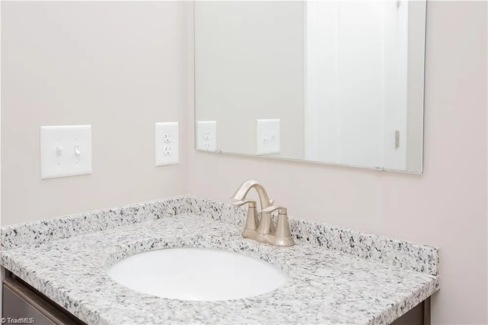 218 Crane Creek Way Lexington, NC 27295