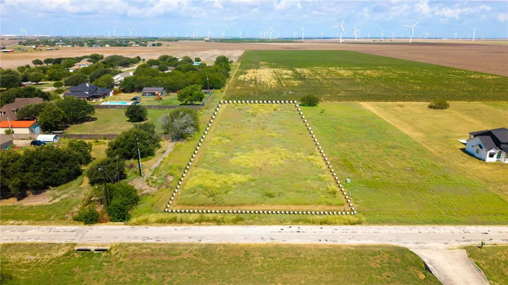 4201 Kestrel Lane Portland, TX 78374