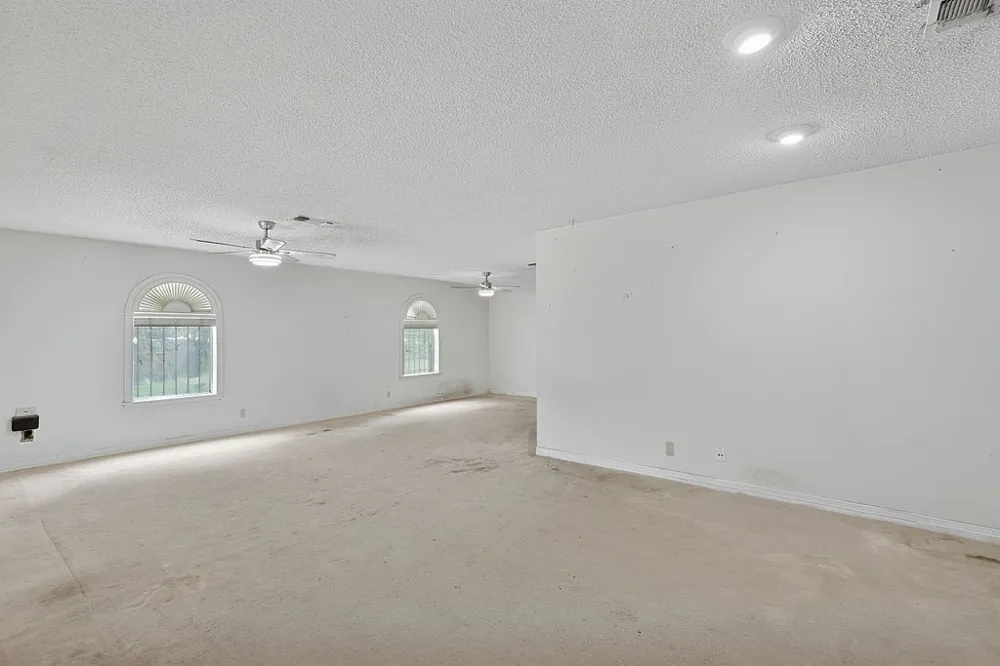 100 Joyner Street Omaha, TX 75571