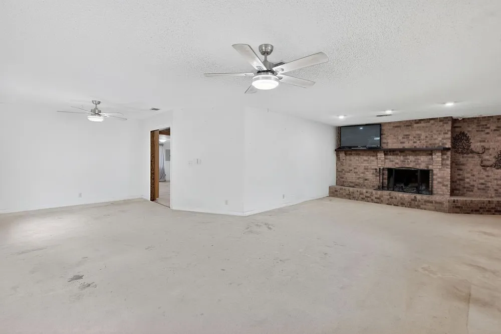 100 Joyner Street Omaha, TX 75571