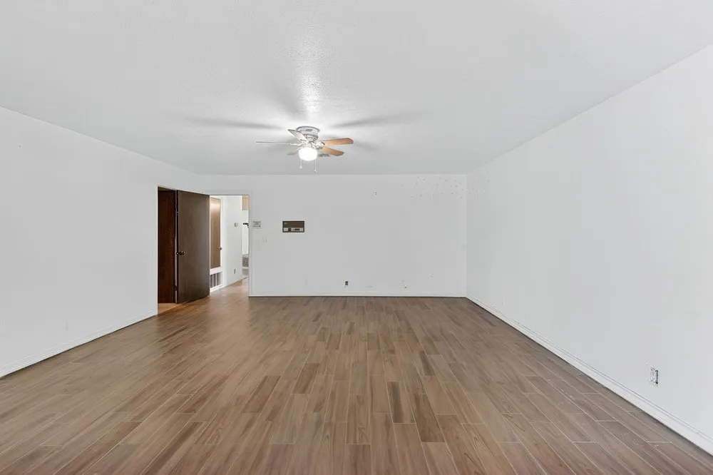 100 Joyner Street Omaha, TX 75571