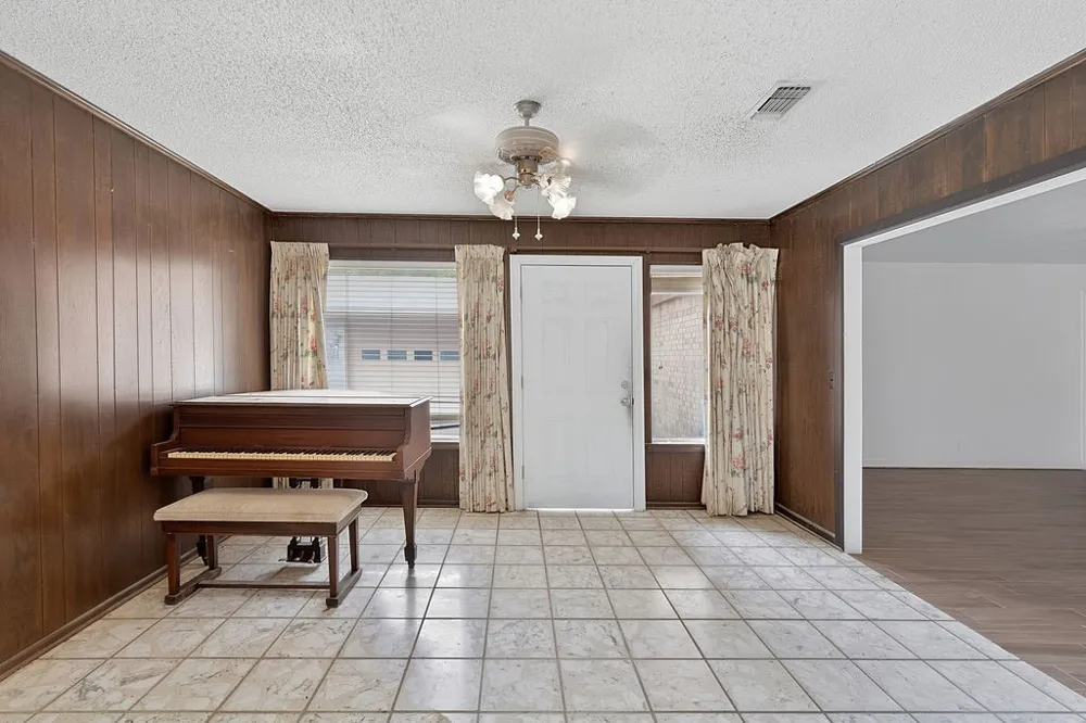 100 Joyner Street Omaha, TX 75571
