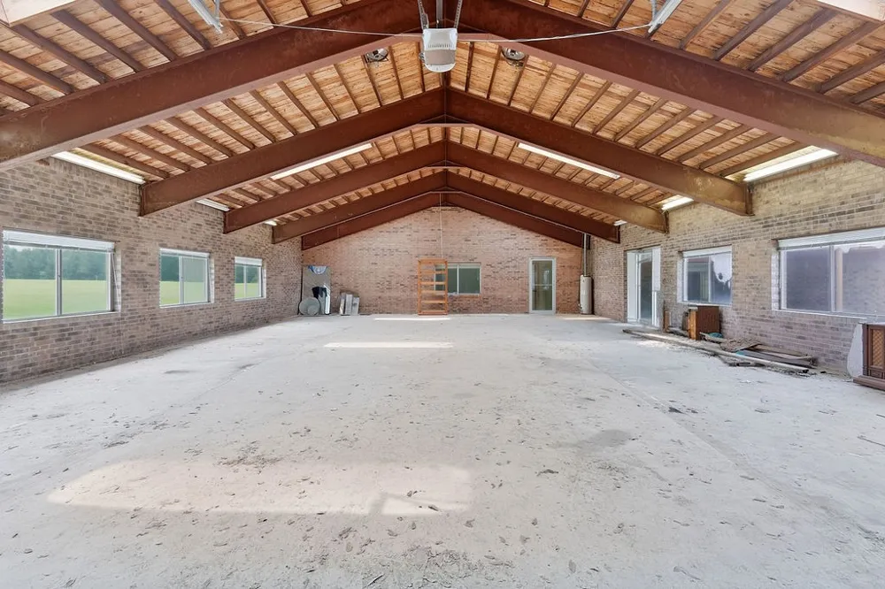 100 Joyner Street Omaha, TX 75571
