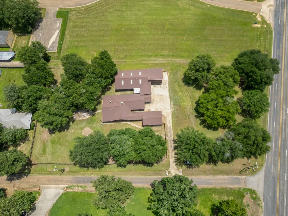 100 Joyner Street Omaha, TX 75571