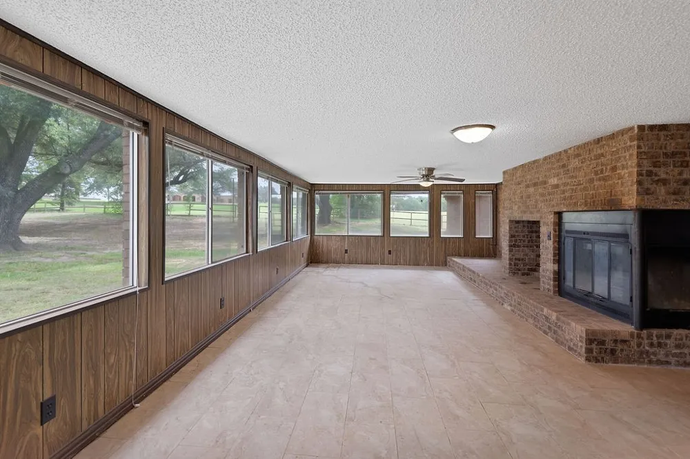 100 Joyner Street Omaha, TX 75571