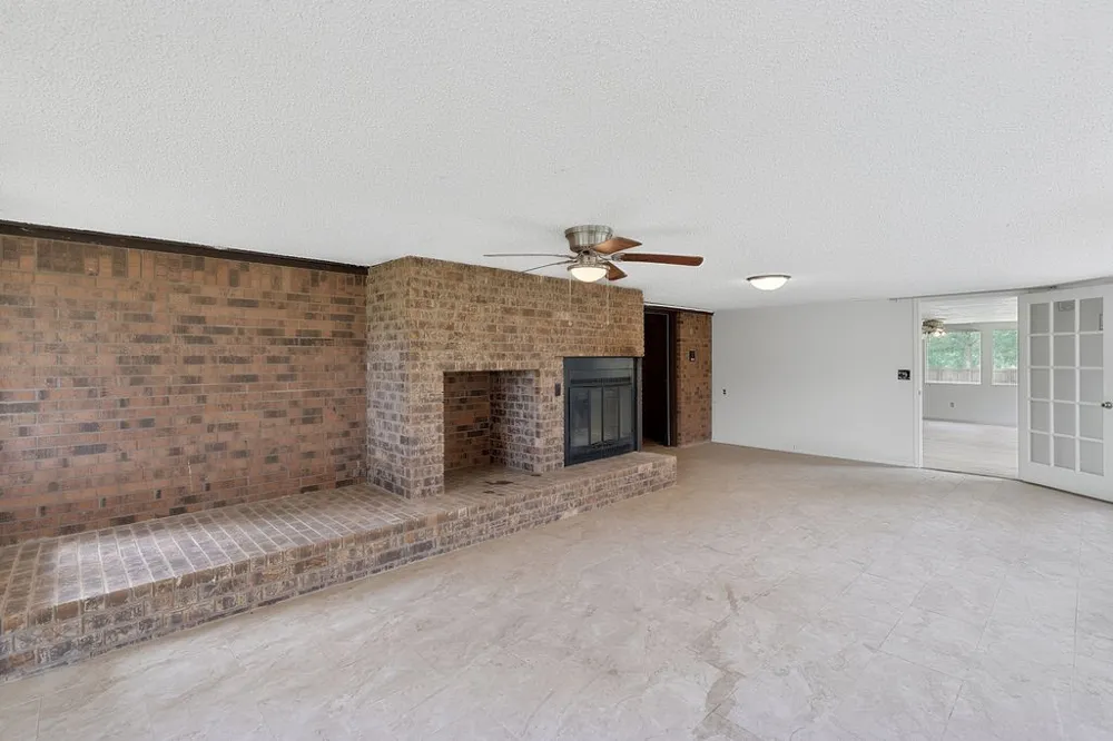 100 Joyner Street Omaha, TX 75571