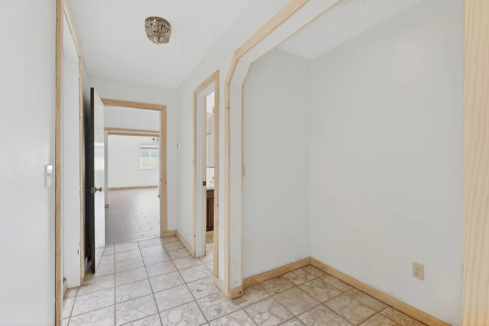 100 Joyner Street Omaha, TX 75571