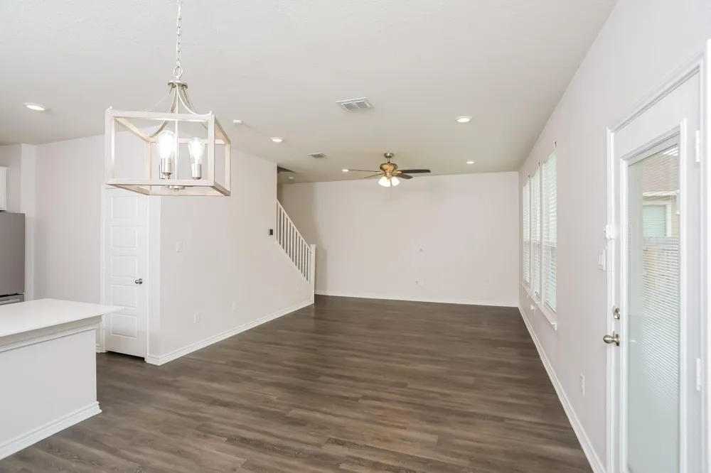 7911 Hanging Branch San Antonio, TX 78253
