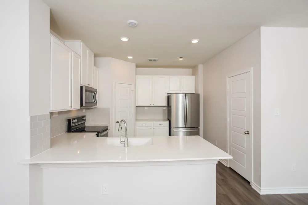 7911 Hanging Branch San Antonio, TX 78253