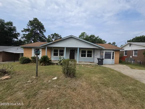 1709 Greenway Drive
