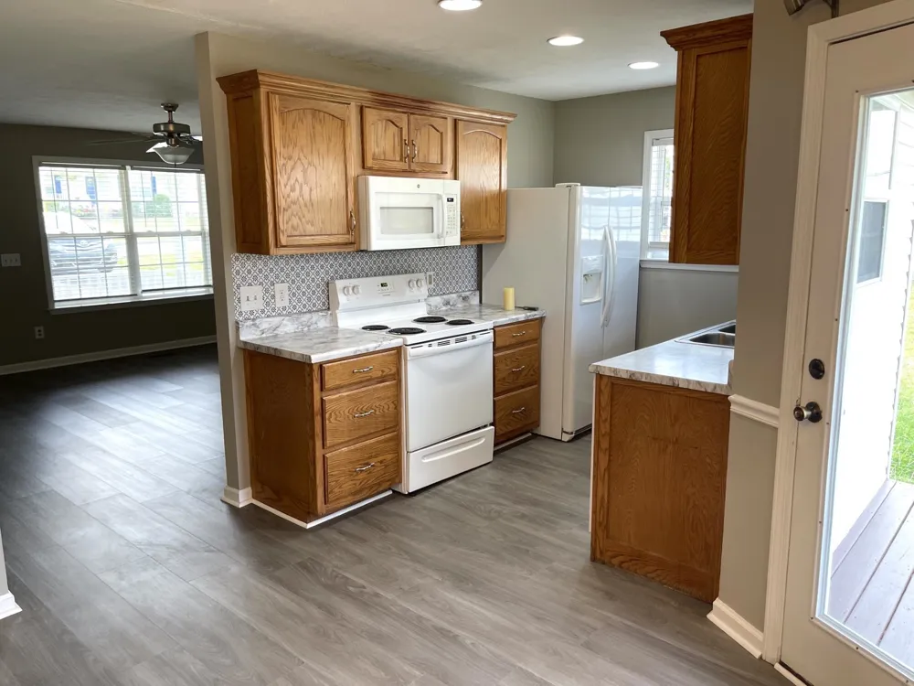 1604 Baucom Dr Columbia, TN 38401