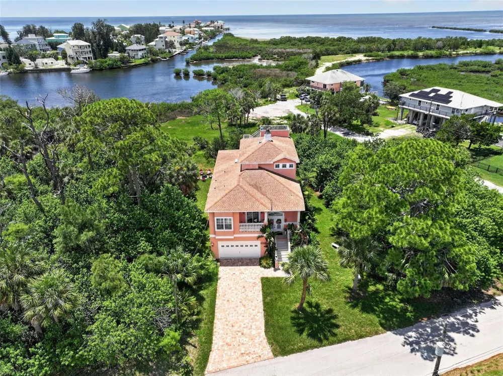 6926 MCCRAY DRIVE Hudson, FL 34667