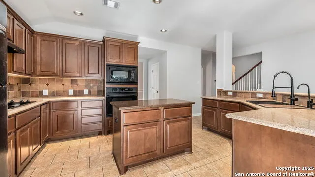 1314 Heavens Peak San Antonio, TX 78258