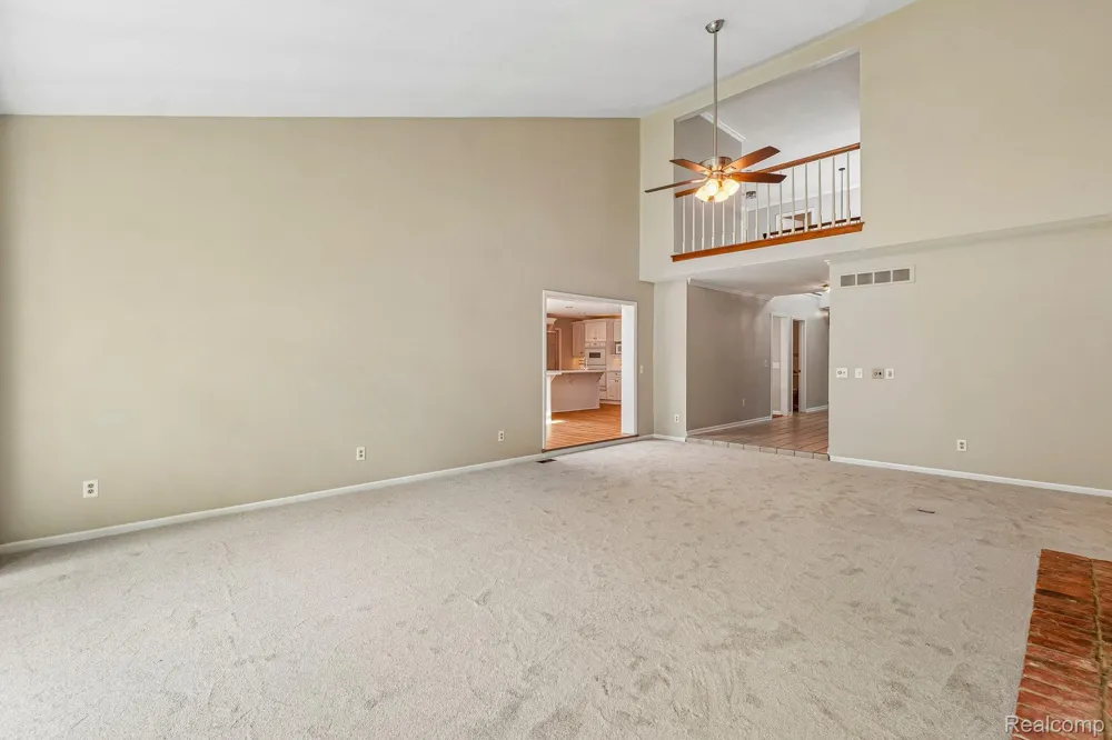 4523 Rivers Edge Drive Troy City, MI 48098