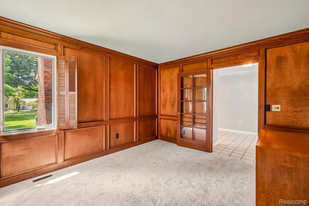 4523 Rivers Edge Drive Troy City, MI 48098