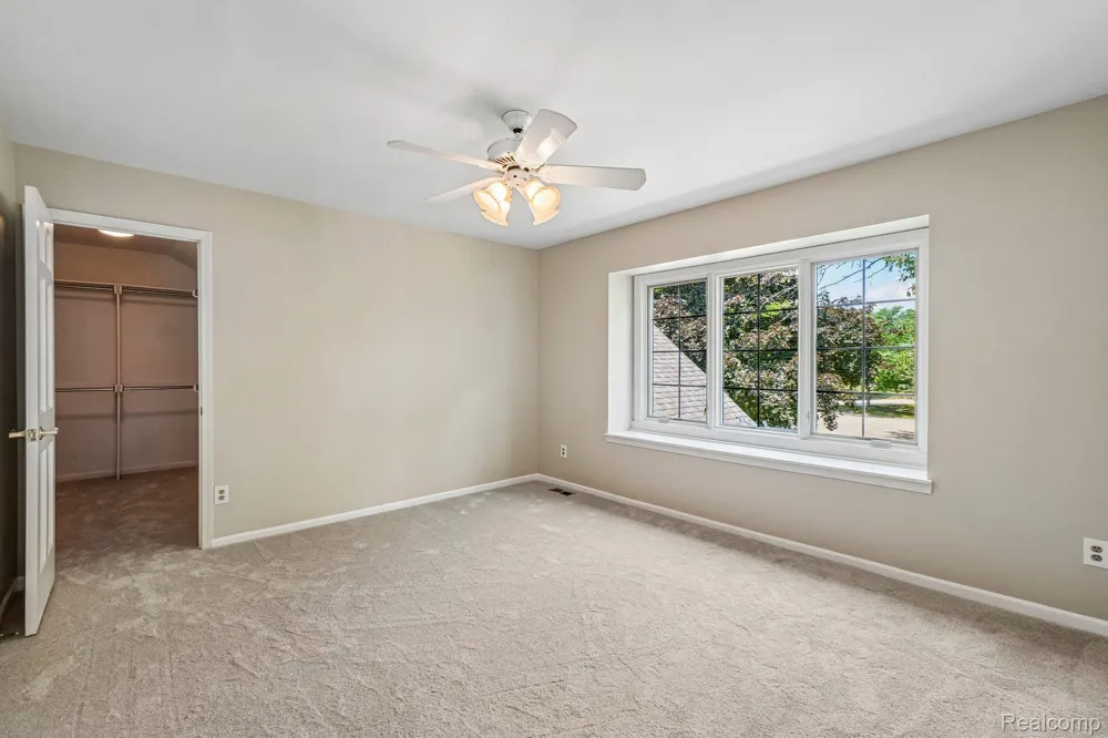 4523 Rivers Edge Drive Troy City, MI 48098
