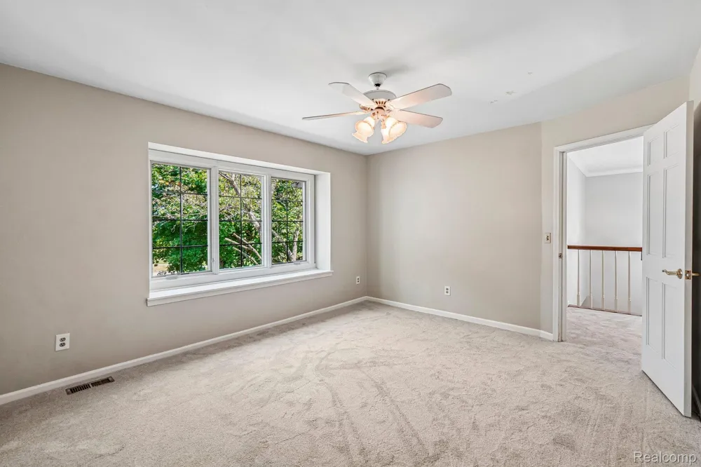 4523 Rivers Edge Drive Troy City, MI 48098