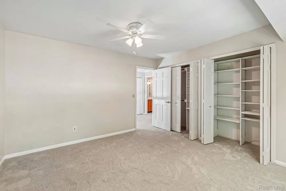 4523 Rivers Edge Drive Troy City, MI 48098