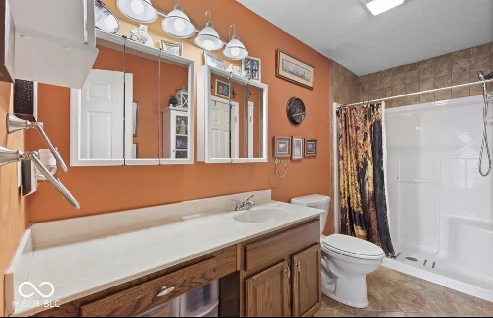 5241 Ariana Court Indianapolis, IN 46227