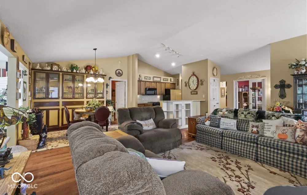 5241 Ariana Court Indianapolis, IN 46227