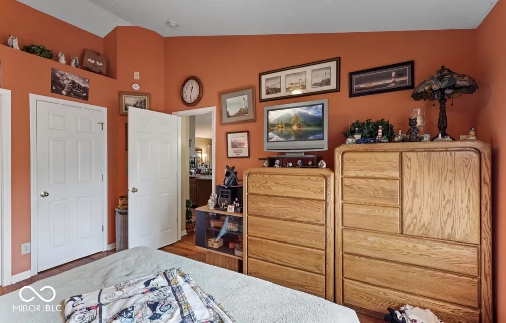 5241 Ariana Court Indianapolis, IN 46227