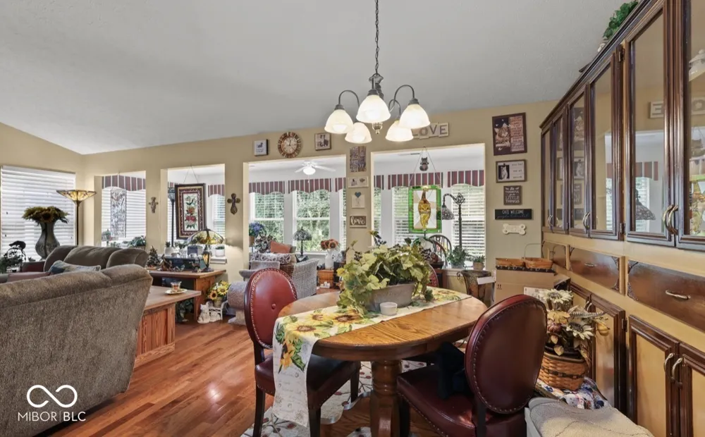 5241 Ariana Court Indianapolis, IN 46227