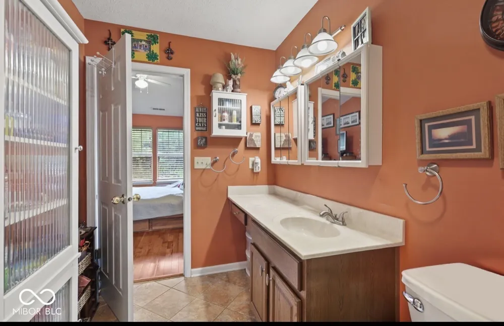 5241 Ariana Court Indianapolis, IN 46227