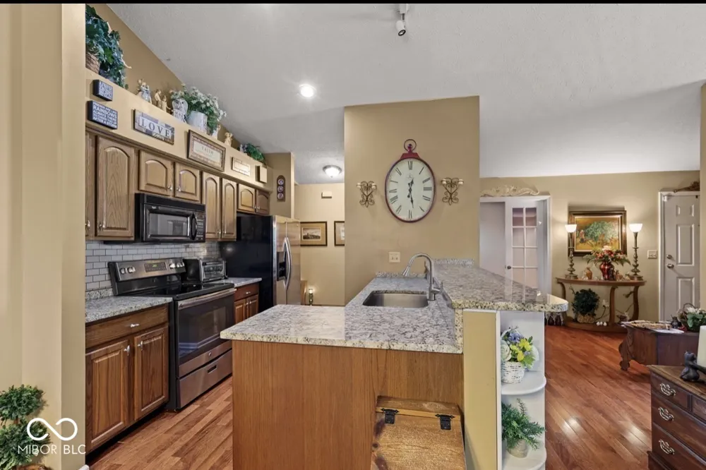 5241 Ariana Court Indianapolis, IN 46227