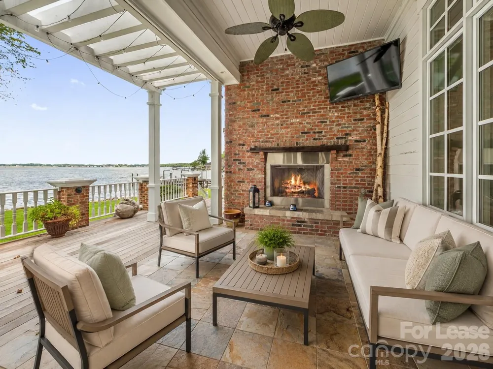17831 Mollypop Lane Cornelius, NC 28031