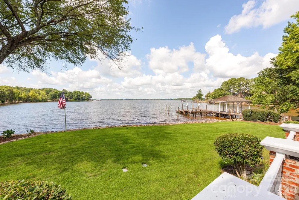 17831 Mollypop Lane Cornelius, NC 28031