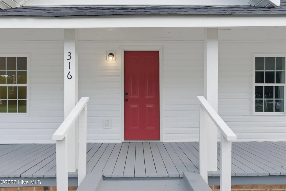 316 E Walter Street Whiteville, NC 28472