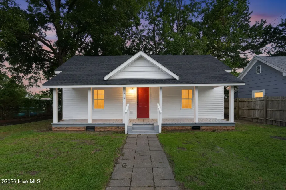 316 E Walter Street Whiteville, NC 28472