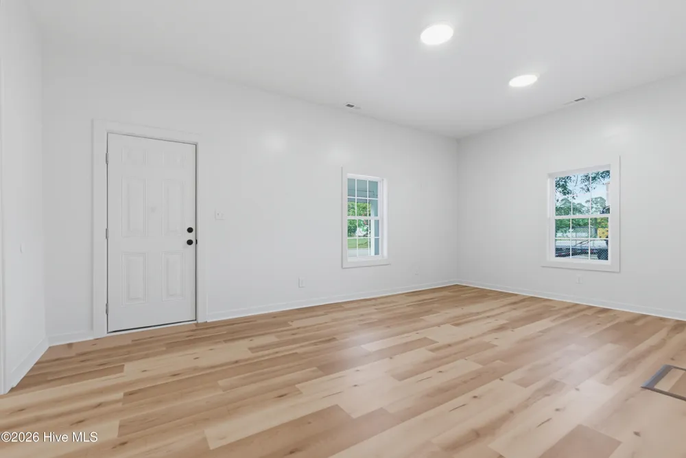 316 E Walter Street Whiteville, NC 28472