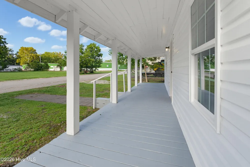 316 E Walter Street Whiteville, NC 28472