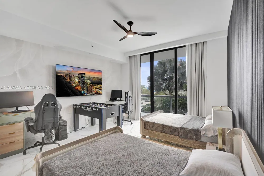 3300 NE 188th St #210 Aventura, FL 33180
