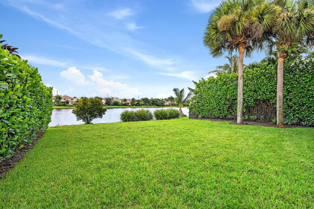 7751 SE Heritage Boulevard Hobe Sound, FL 33455