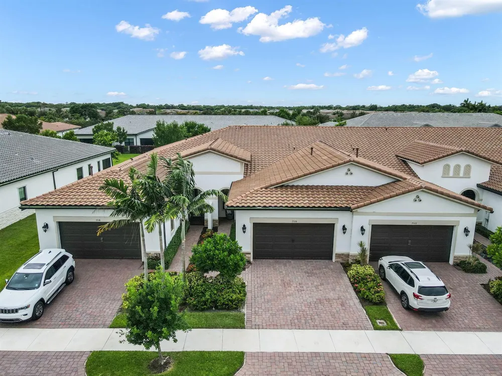 7520 BLUE SPRING DRIVE Parkland, FL 33067