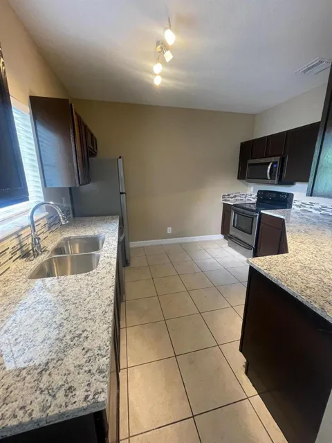 1161 Colonial Palms Way