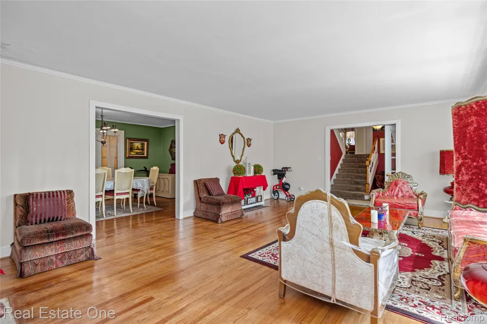 10035 W Outer Drive Detroit City, MI 48223