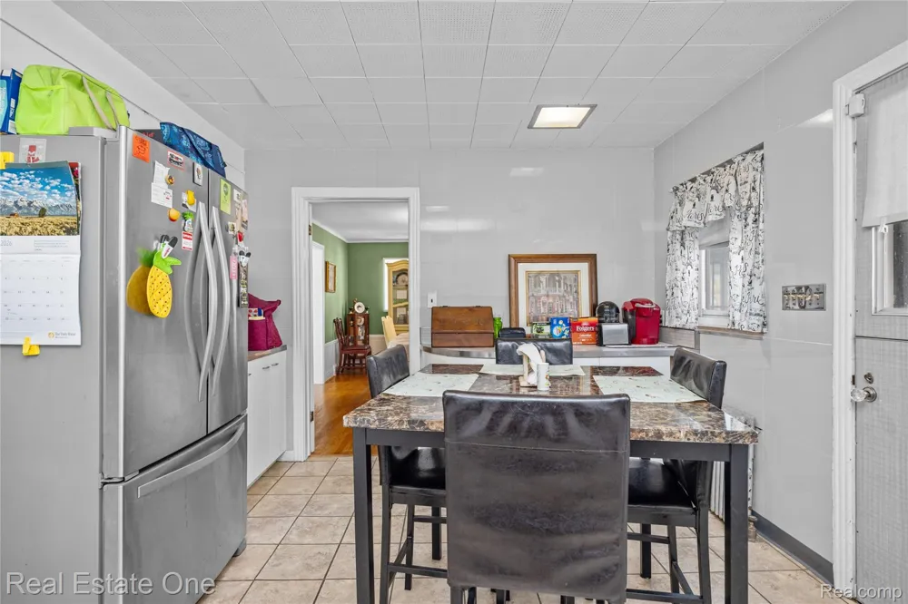 10035 W Outer Drive Detroit City, MI 48223