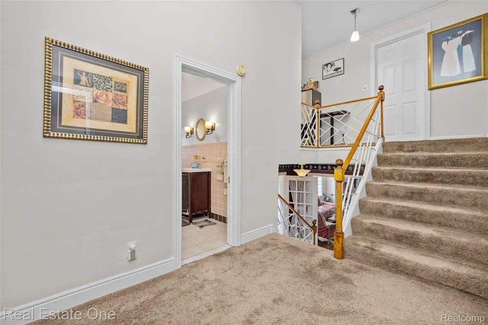 10035 W Outer Drive Detroit City, MI 48223
