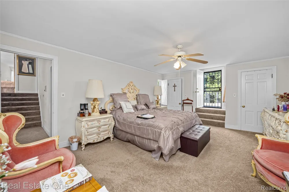 10035 W Outer Drive Detroit City, MI 48223