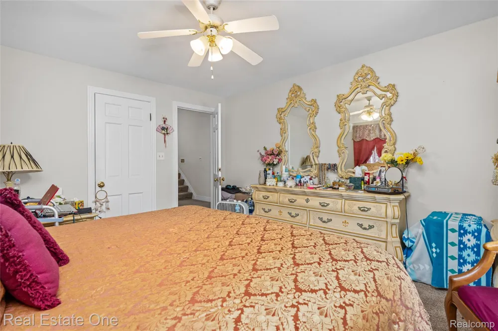 10035 W Outer Drive Detroit City, MI 48223