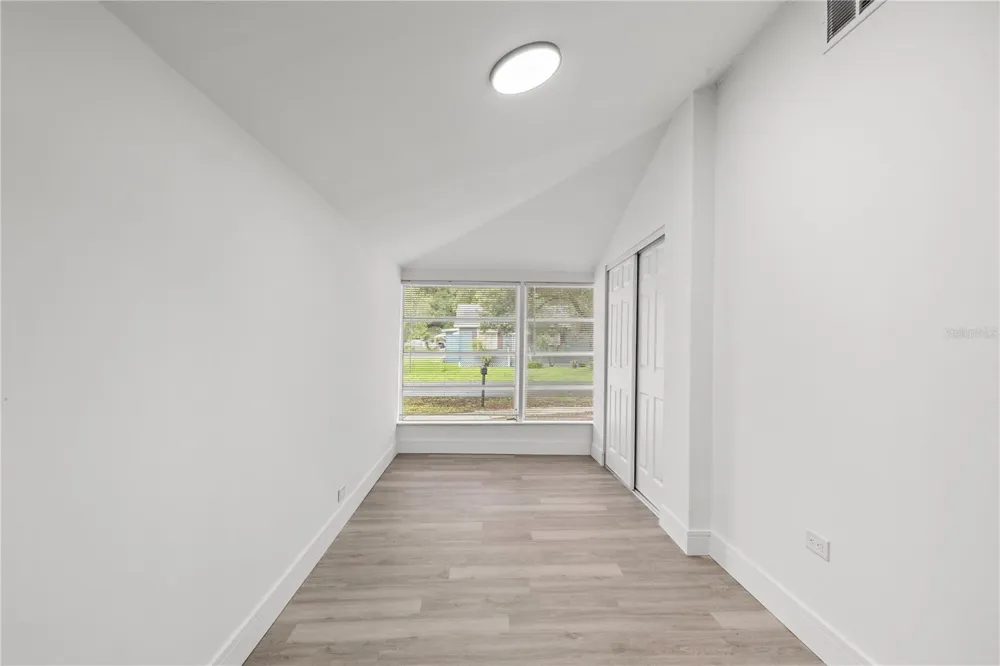 5450 10TH STREET Zephyrhills, FL 33542
