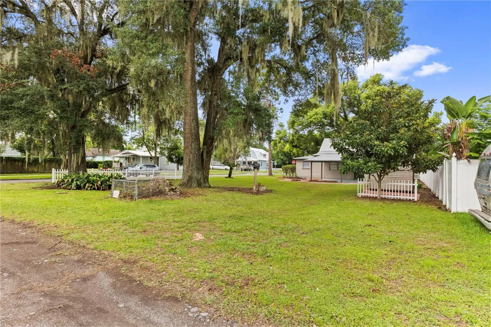 5450 10TH STREET Zephyrhills, FL 33542
