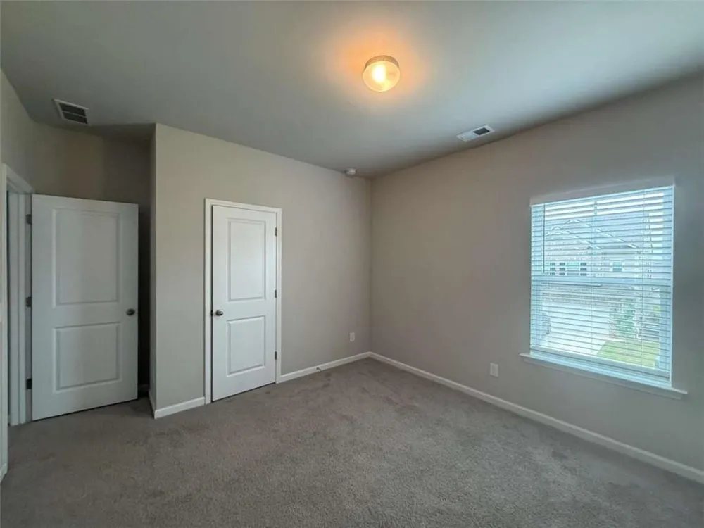 1521 Winding Ridge Trl Hoschton, GA 30548